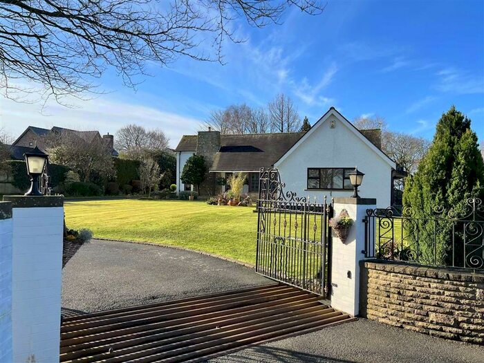 5 Bedroom Detached House For Sale In Westby Road, Westby, PR4