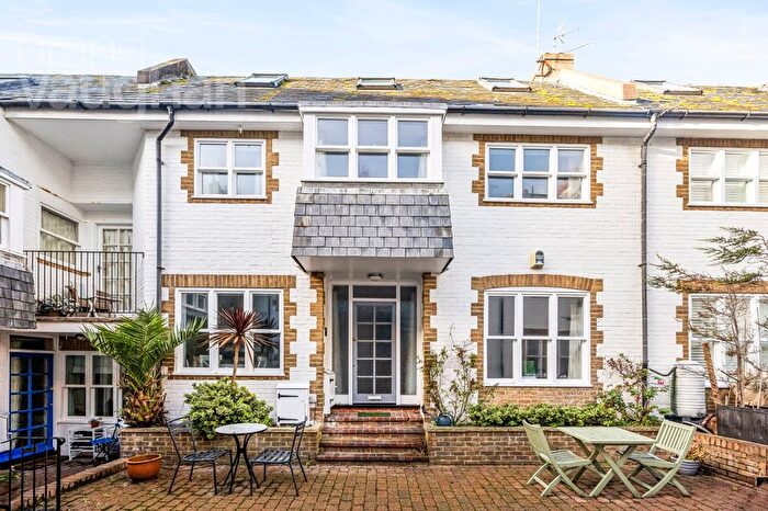 4 Bedroom Terraced House For Sale In Portland Mews, Brighton, East Sussex, BN2