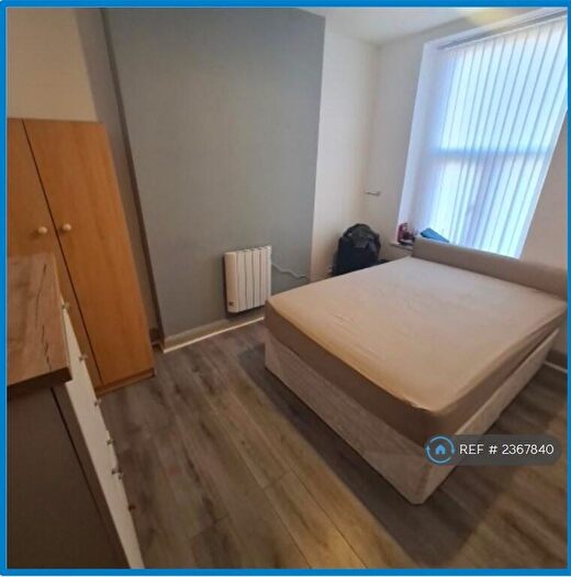6 Bedroom Semi-Detached House To Rent In Laburnum Rd, Liverpool, L7