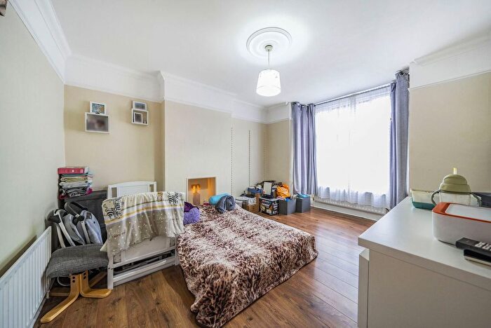 1 Bedroom Flat To Rent In Albert Road, Mitcham, CR4