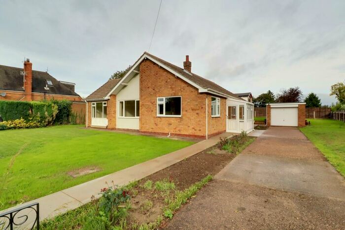3 Bedroom Bungalow For Sale In Upperthorpe Road, Westwoodside, DN9