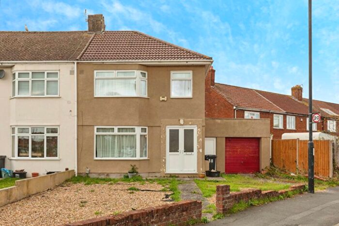 3 Bedroom End Of Terrace House For Sale In Walsh Avenue, Bristol, BS14