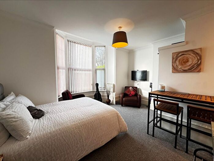 Studio To Rent In St Davids Road, Southsea, PO5