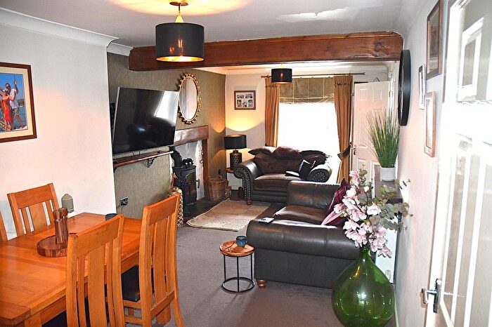 2 Bedroom Cottage For Sale In Lloyds Terrace, Adpar, Newcastle Emlyn, SA38