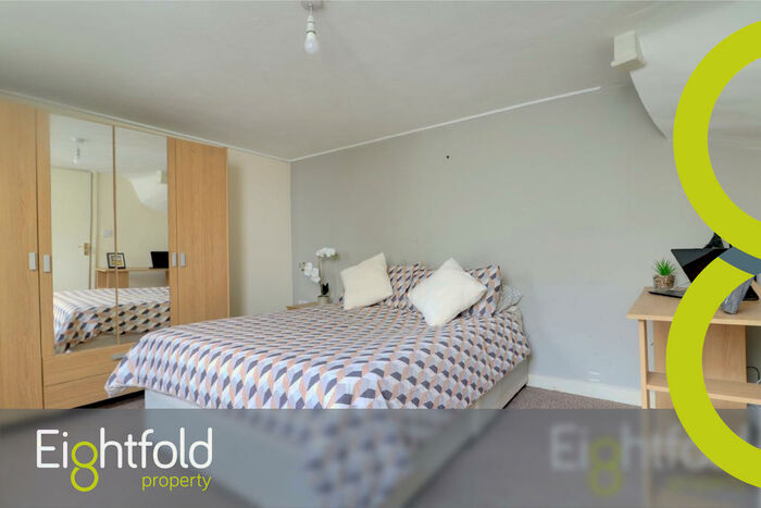 2 Bedroom End Of Terrace House To Rent In Inverness Road, Brighton, BN2