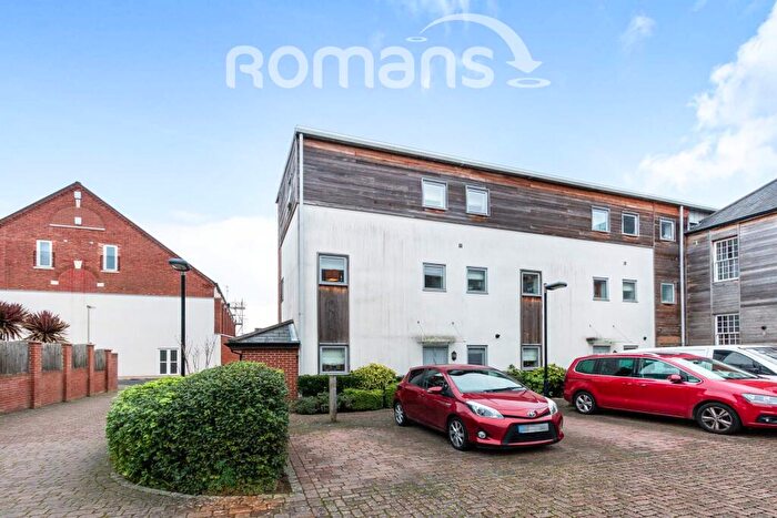 4 Bedroom Town House To Rent In Canadian Way, Basingstoke, Hampshire, RG24
