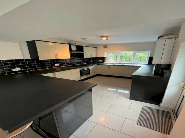 6 Bedroom House To Rent In Glenroy Street, Roath, Cardiff, CF24