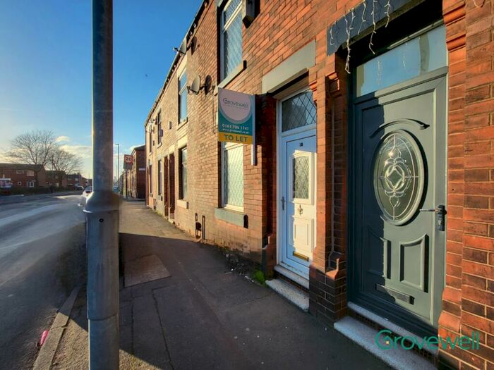 2 Bedroom Semi-Detached House To Rent In Briscoe Lane, Manchester, M40