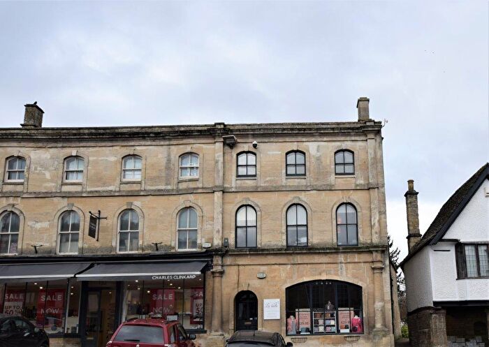 2 Bedroom Apartment To Rent In Burford, Oxfordshire, OX18