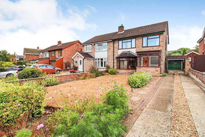 3 Bedroom Semi-Detached House For Sale In Bedford Road, Wootton, MK43