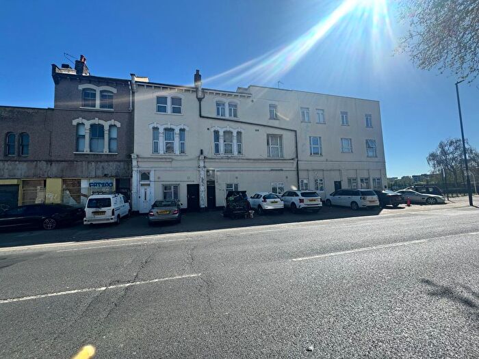 Studio To Rent In Barking Road, London, E13