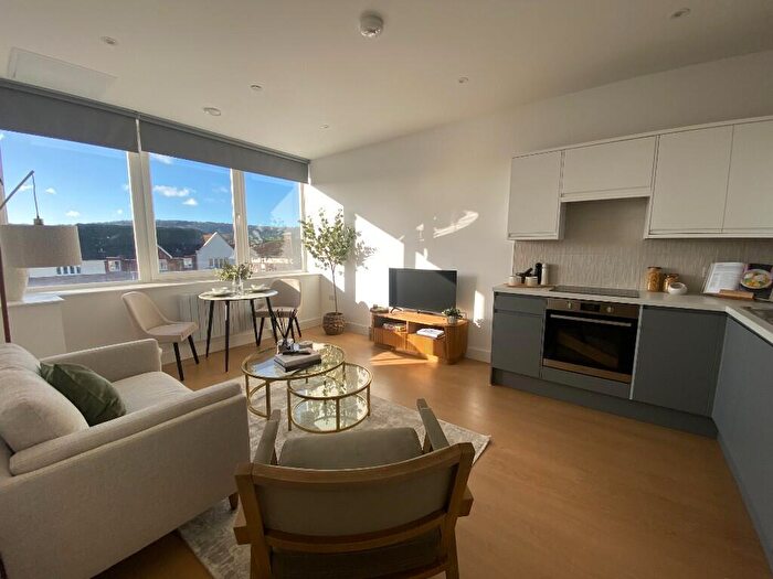 1 Bedroom Flat To Rent In Upperton Road, Eastbourne, East Sussex, BN21