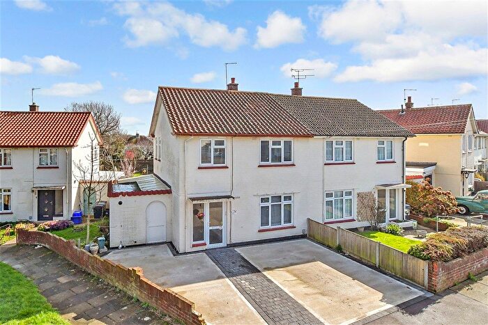 3 Bedroom Semi Detached House For Sale In Churchill Avenue, Walmer, Deal, Kent, CT14