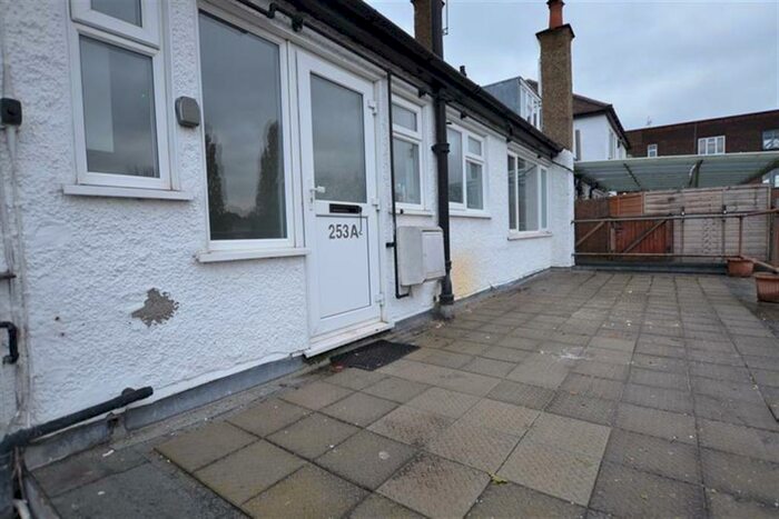 2 Bedroom Apartment To Rent In High Road, Loughton, IG10