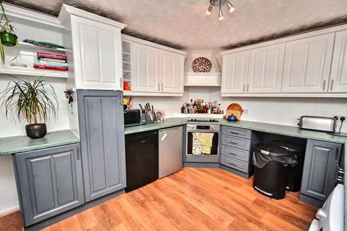 2 Bedroom Terraced House For Sale In Downton, SP5