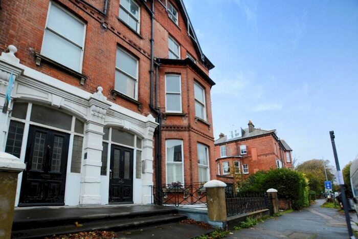 1 Bedroom Apartment To Rent In Cromwell Road, Hove, BN3