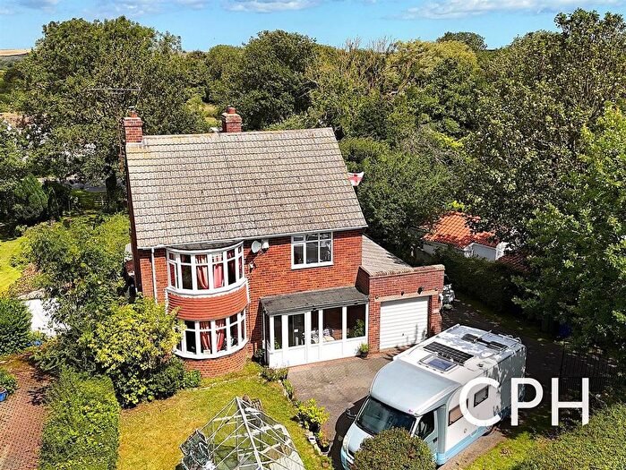 3 Bedroom Property For Sale In West End, Muston, YO14