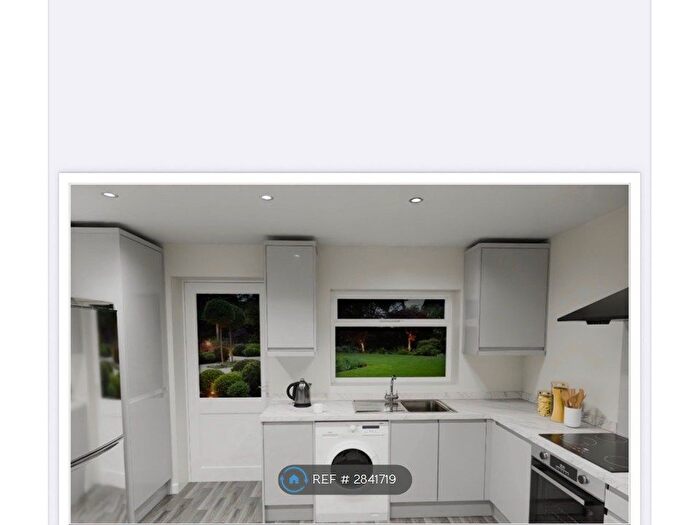 3 Bedroom Terraced House To Rent In Burns Road, Wellingborough, NN8