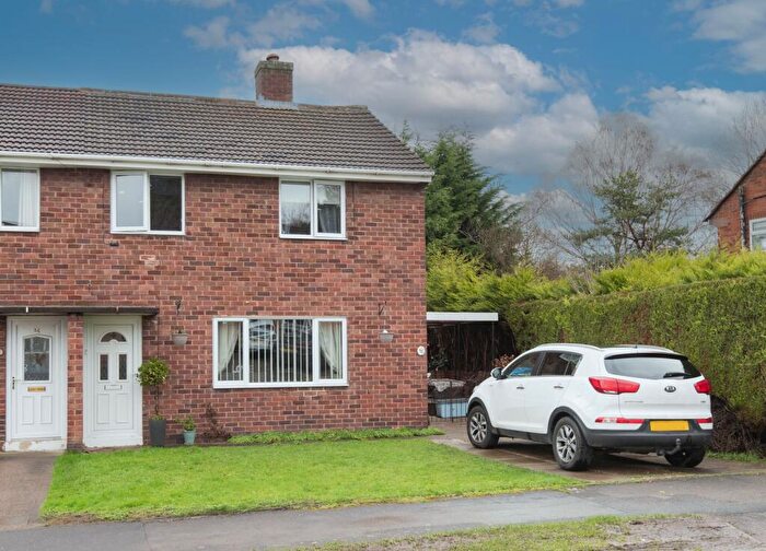 3 Bedroom Semi-Detached House To Rent In Neale Bank, Brimington, S43