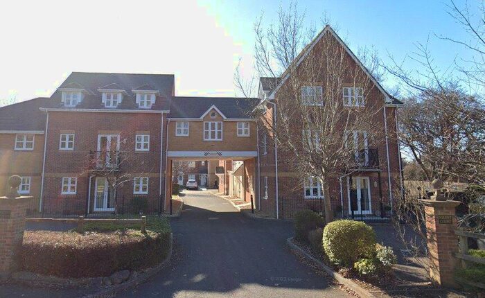 2 Bedroom Apartment To Rent In Solent Court, Bells Lane, Stubbington, Fareham, PO14