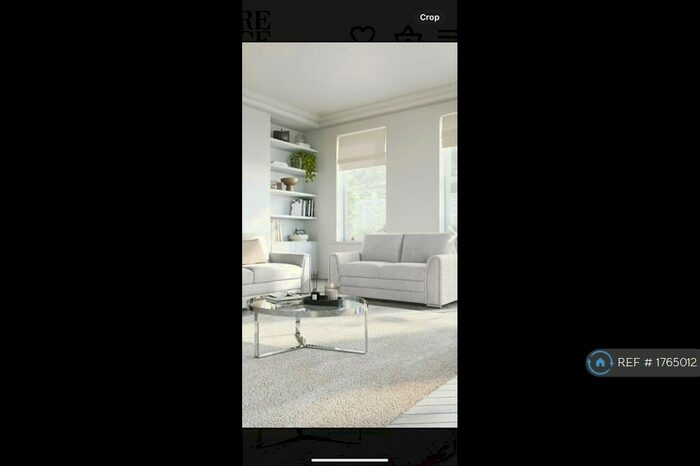 2 Bedroom Flat To Rent In Colonial Road, Slough, SL1