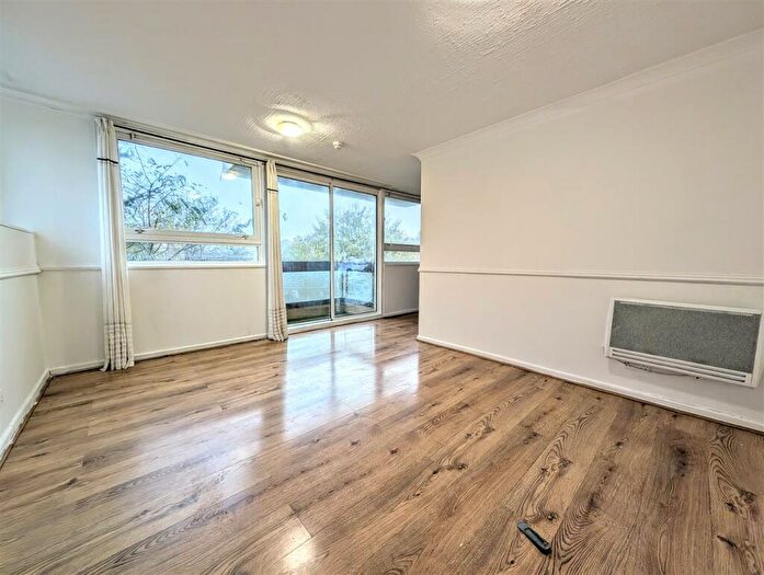 2 Bedroom Apartment To Rent In Leith Towers, Grange Vale, London, SM2