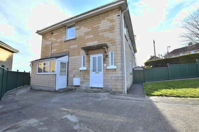 3 Bedroom Semi-Detached House To Rent In The Circle, Bath, BA2