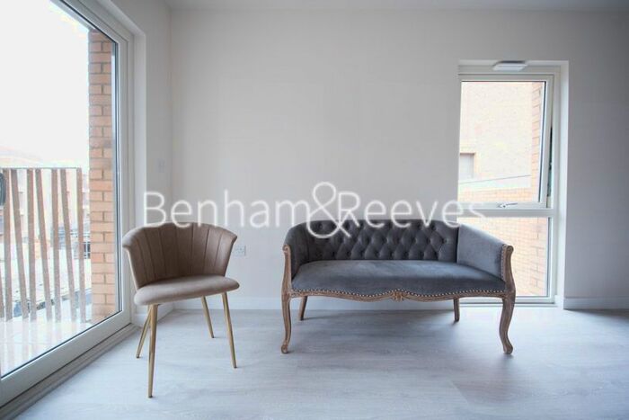 2 Bedroom Flat To Rent In Bittacy Hill, Hampstead NW7