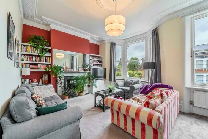 2 Bedroom Flat To Rent In Mercers Road, Tufnell Park, N19