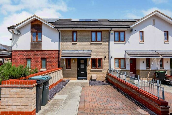 2 Bedroom Terraced House To Rent In Baffin Road, Gravesend, Kent, DA12