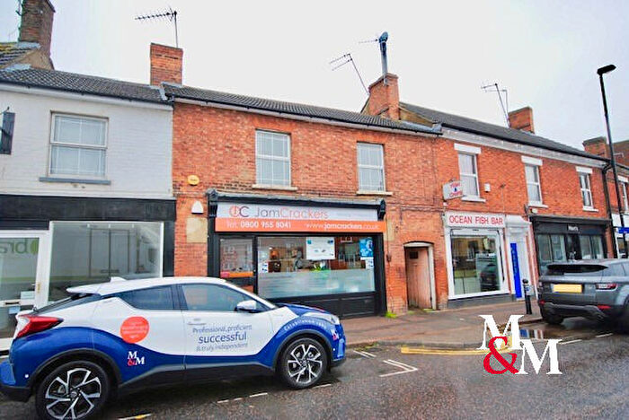 1 Bedroom Flat To Rent In North Street, LU7