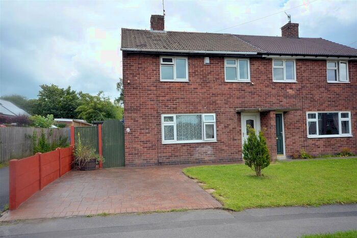 3 Bedroom Semi-Detached House To Rent In Lansdowne Road, Brimington, Chesterfield, S43