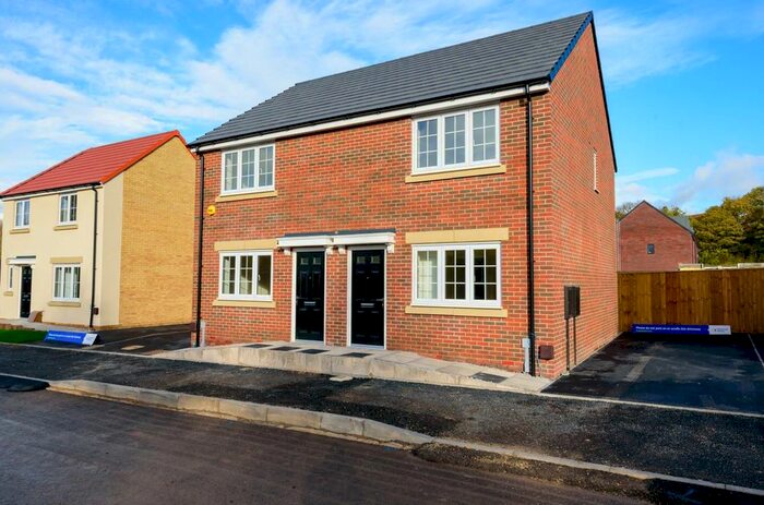 2 Bedroom Semi-Detached House To Rent In Swift Close, Doncaster, DN6