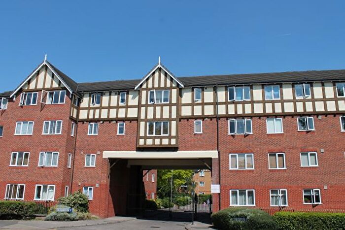 1 Bedroom Flat To Rent In Richens Close, Hounslow, TW3