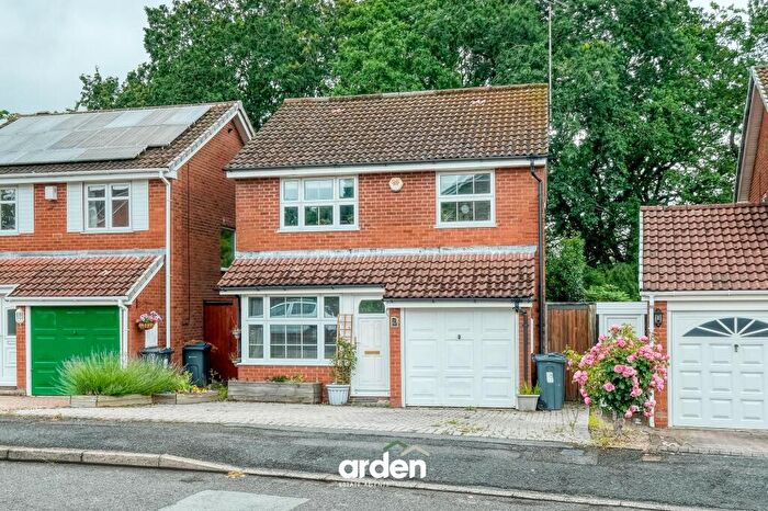 4 Bedroom Detached House For Sale In Thurloe Crescent, Rednal, B45