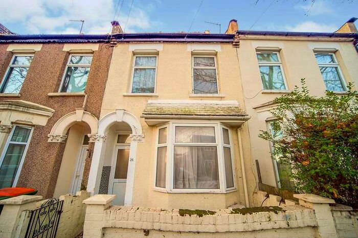 3 Bedroom Leisure Facility Commercial To Rent In Valetta Grove, London, E13