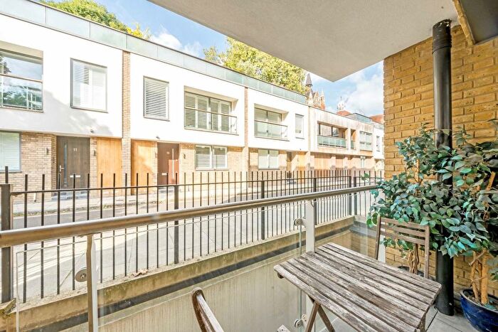 1 Bedroom Flat For Sale In Compton Avenue, London, N1