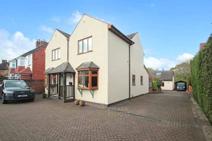 6 Bedroom Detached House For Sale In Sapcote Road, Burbage, LE10