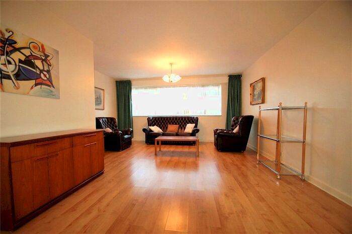 2 Bedroom Flat To Rent In Greville Court, South Vale, Harrow, HA1