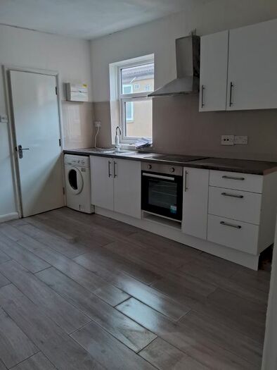1 Bedroom Flat To Rent In Crawley Road, Luton, LU1