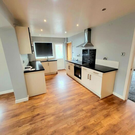 3 Bedroom Semi-Detached House To Rent In Butterill Drive, Armthorpe, Doncaster, DN3