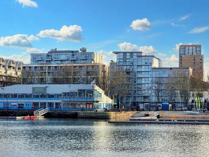 2 Bedroom Apartment To Rent In Rope Street, Surrey Docks, SE16