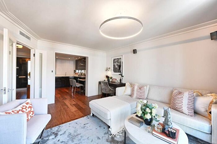 2 Bedroom Flat To Rent In Fulham Road, London, SW3