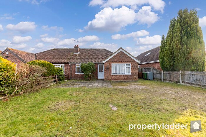 3 Bedroom Semi-Detached Bungalow For Sale In Park Road, Spixworth, Norwich, NR10