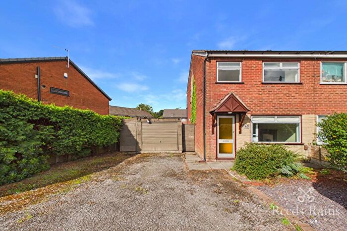 3 Bedroom End Of Terrace House For Sale In West View, Bamber Bridge, Preston, PR5