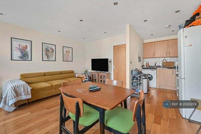 1 Bedroom Maisonette To Rent In Lower Clapton Road, London, E5