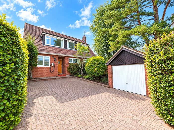 4 Bedroom Detached House For Sale In North Lane, Nomansland, SP5