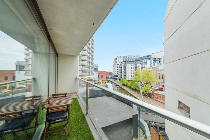 2 Bedroom Flat To Rent In Canal Street, Nottingham, NG1