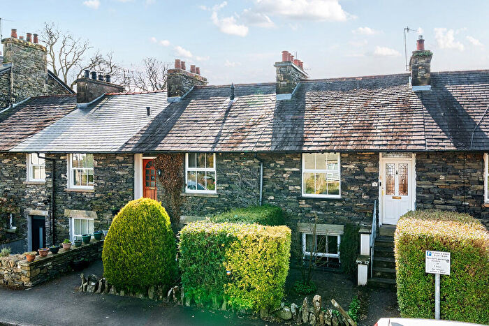 2 Bedroom Terraced House For Sale In Upper Oak Street, Windermere, LA23