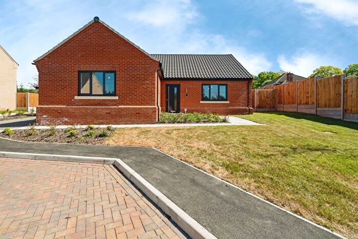 3 Bedroom Detached Bungalow For Sale In Jubilee Way, Holton, Halesworth, IP19